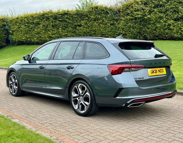 Skoda Octavia 2.0 Tdi Vrs Estate Grey #4