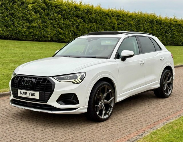 Audi Q3 2.0 Tdi 35 Sport NA19YBK White #2