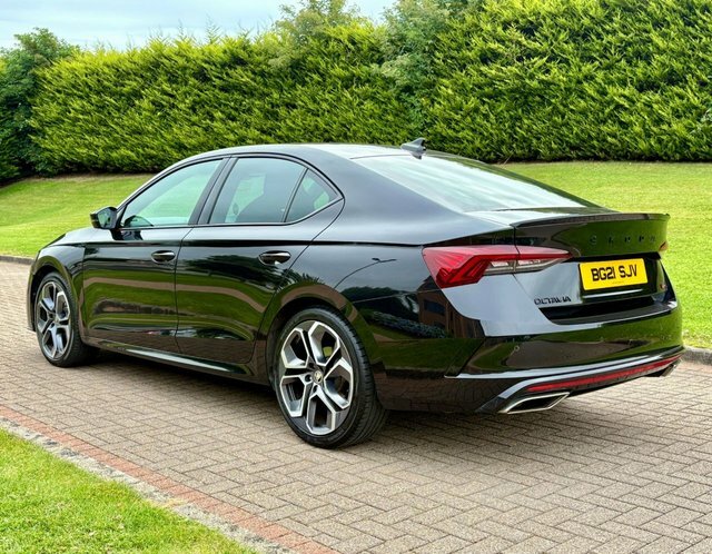 Skoda Octavia 2.0 Tdi Vrs Hatchback BG21SJV Black #4