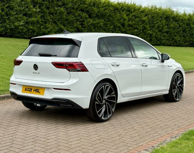 Volkswagen Golf 2.0 Tdi Style Hatchback AX21HSL White #3