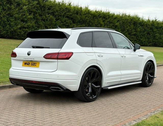 Volkswagen Touareg 3.0 Tdi V6 Black WN21GZC White #4