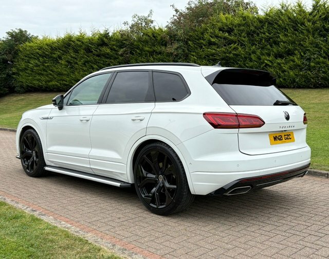 Volkswagen Touareg 3.0 Tdi V6 Black WN21GZC White #5
