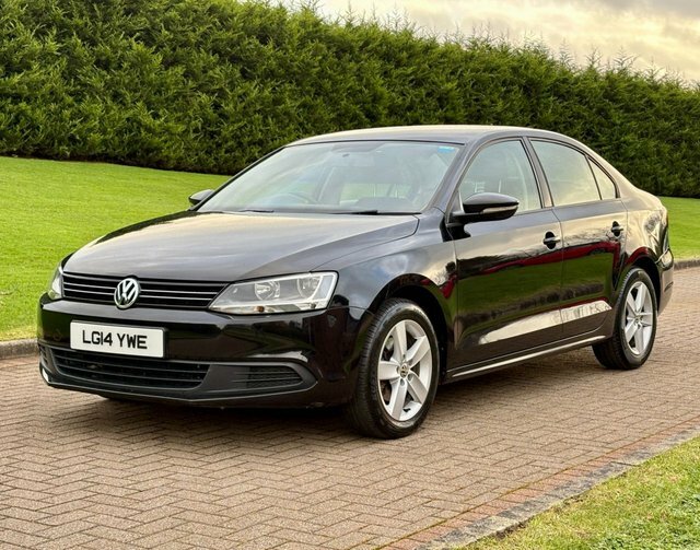 Volkswagen Jetta 1.6 Tdi Bluemotion Tech LG14YWE Black #2