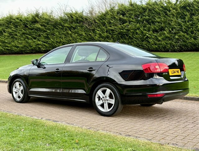 Volkswagen Jetta 1.6 Tdi Bluemotion Tech LG14YWE Black #3