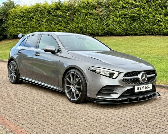 Mercedes-Benz A Class 1.5 A180d Amg Line EY19HSJ Grey