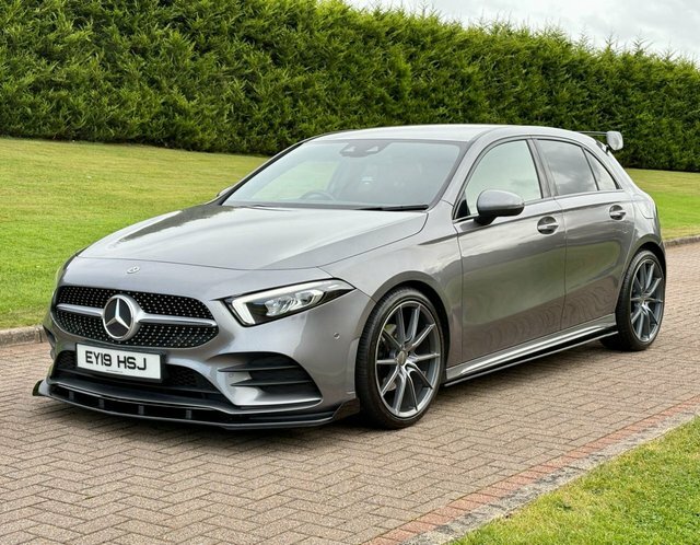 Mercedes-Benz A Class 1.5 A180d Amg Line EY19HSJ Grey #2