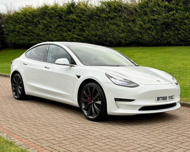Tesla Model 3 Dual Motor Performance Saloon White