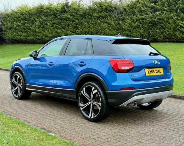 Audi Q2 1.6 Tdi 30 Sport KM19DXL Blue #4