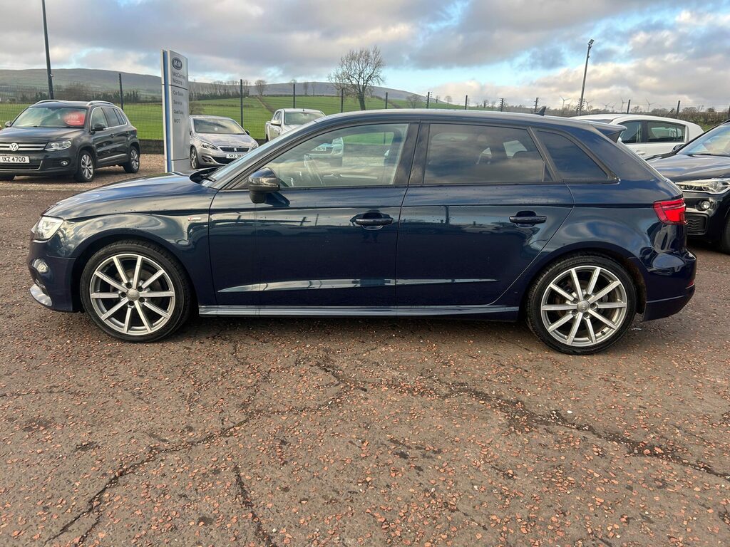 Audi A3 30 Tdi 116 Black Edition KK69GKE Blue #4