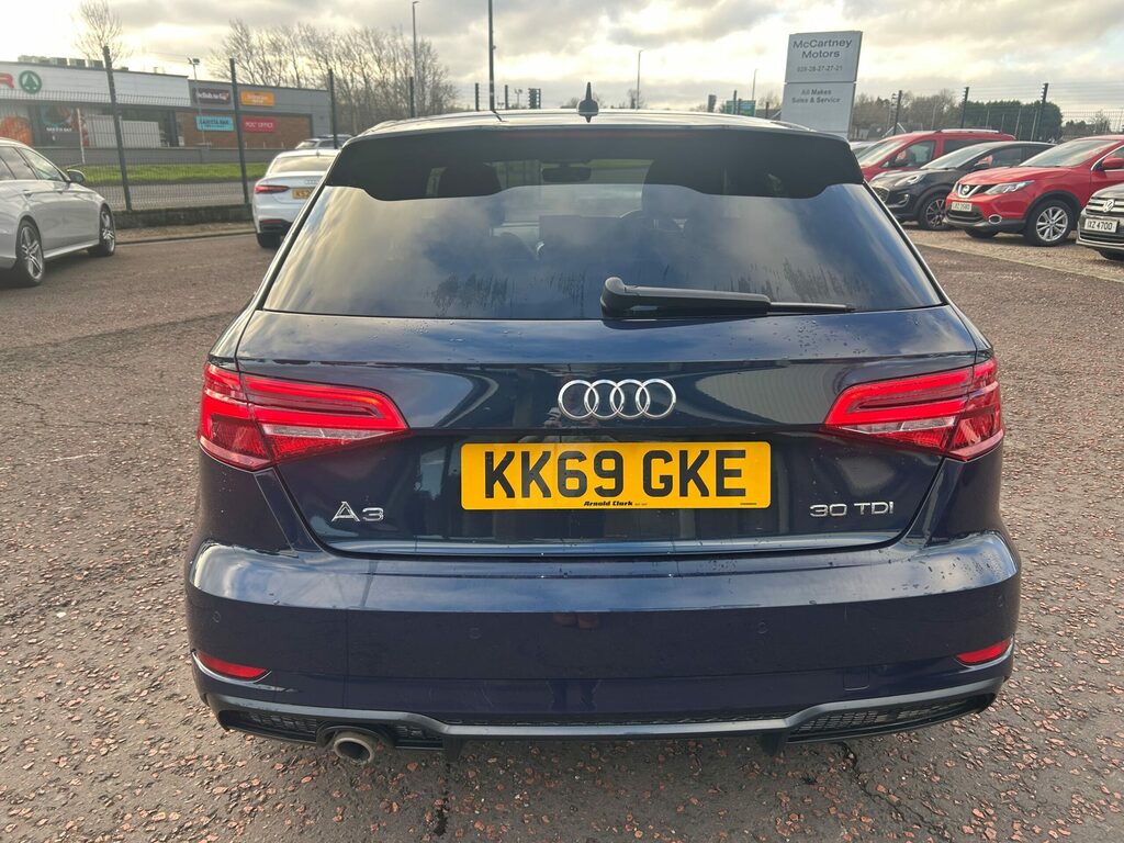 Audi A3 30 Tdi 116 Black Edition KK69GKE Blue #5