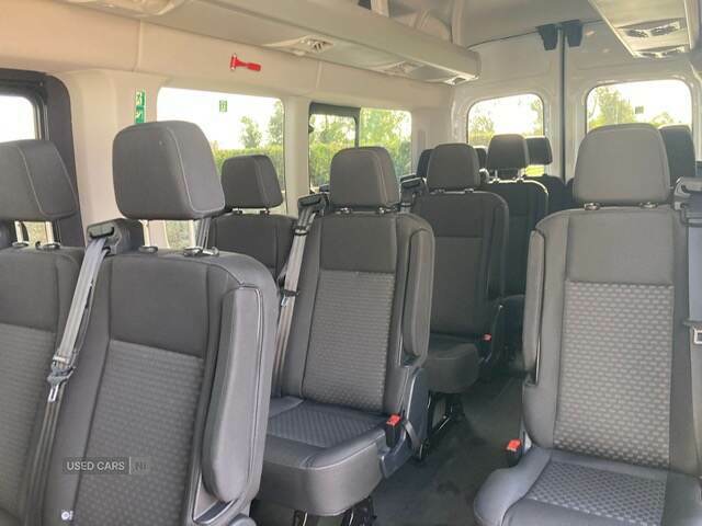 Ford Transit Custom 2.0 Ecoblue 130Ps H3 17 Seater Leader YS22BZU White #4