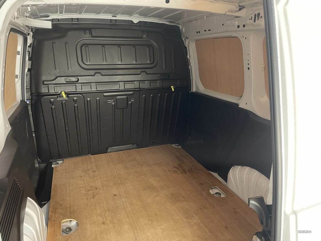 Peugeot Partner 1000 1.5 Bluehdi 100 Professional Premium Van CV23NCU White #5
