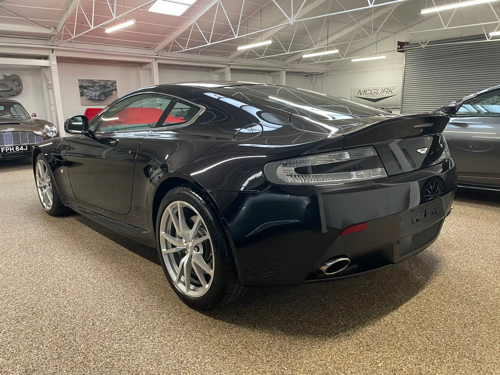 Aston Martin Vantage 4.7 #4