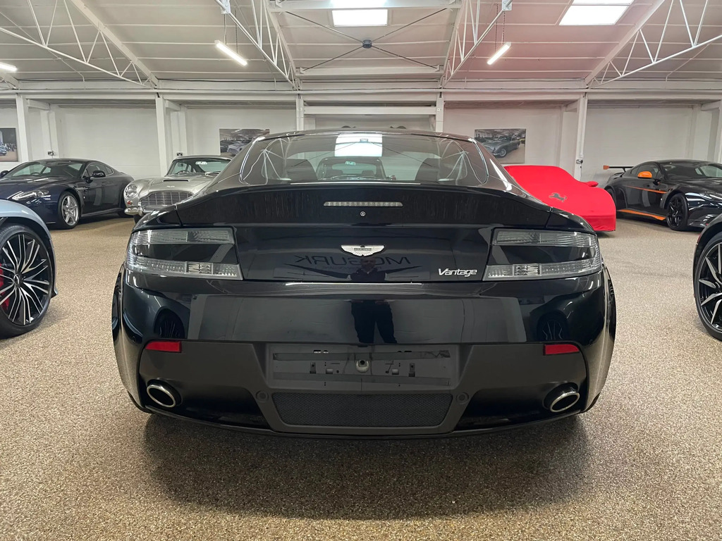 Aston Martin Vantage 4.7 #6