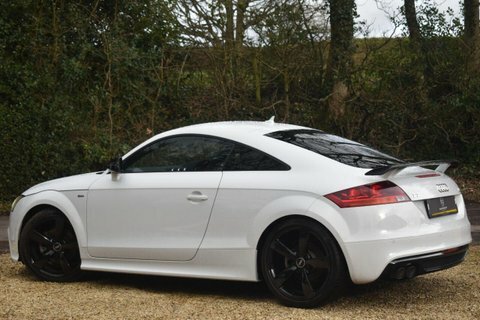 Audi TT 2.0 Tdi Black White #2