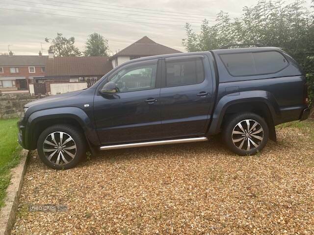 Volkswagen Amarok D Cab Pick Up Highline 3.0 V6 Tdi 204 Bmt 4M XHZ3240 Blue