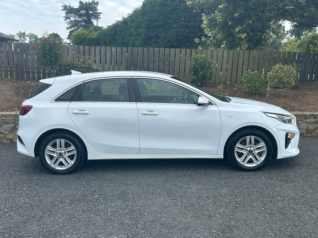 Kia Ceed 1.6 Crdi Isg 2 LB68LJU White #2