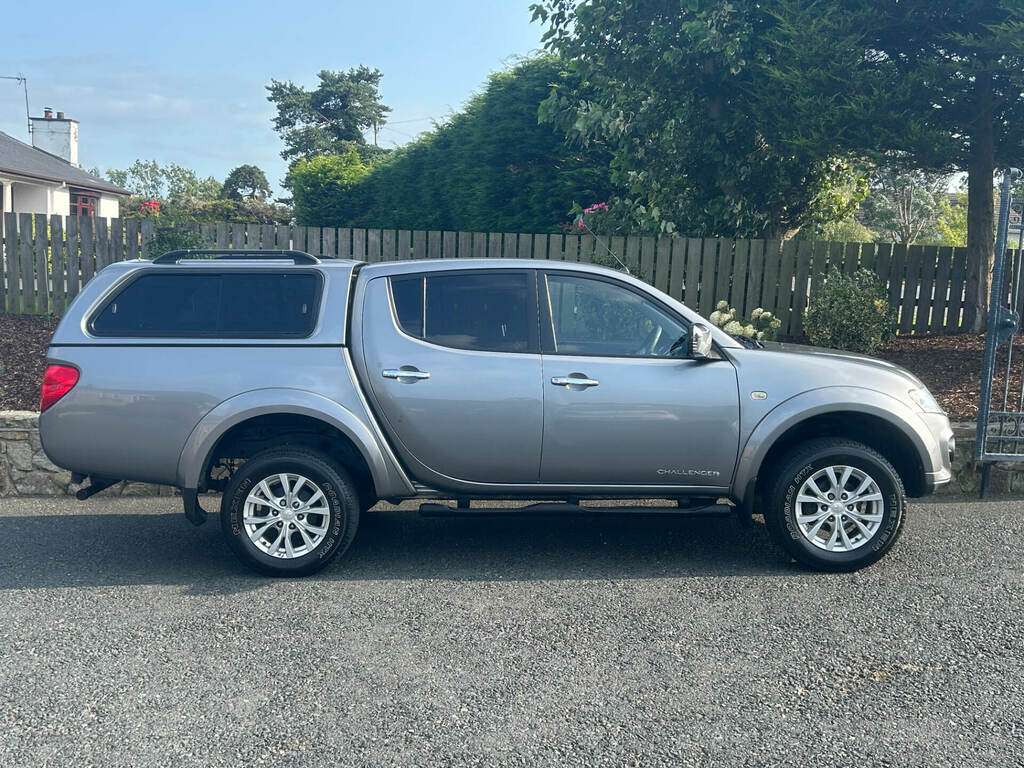 Mitsubishi Shogun Sport Cab Di-d Challenger 4Wd Grey #2