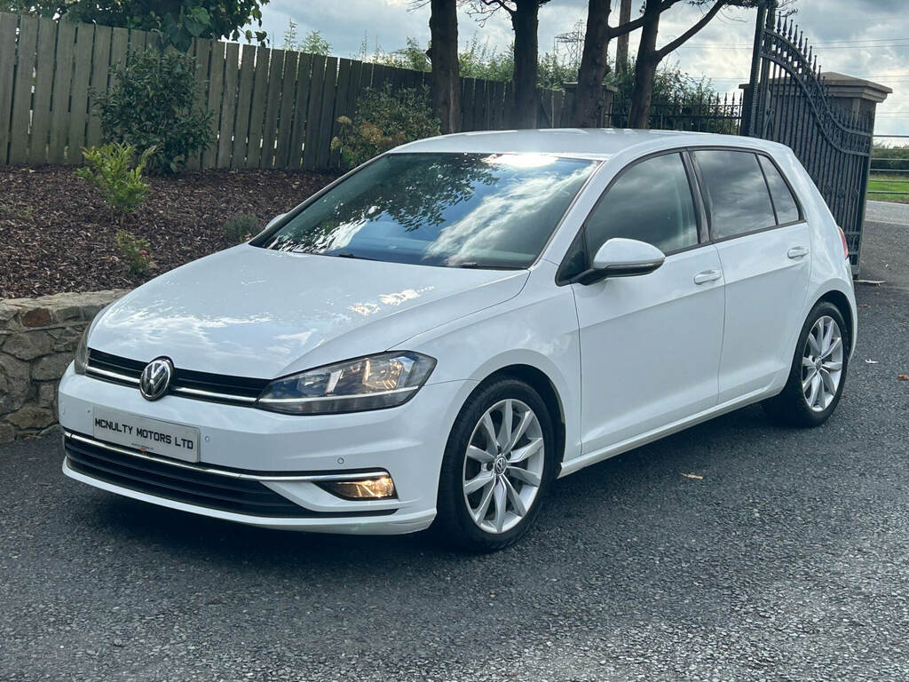 Volkswagen Golf 2.0 Tdi Gt YJ17RCH White