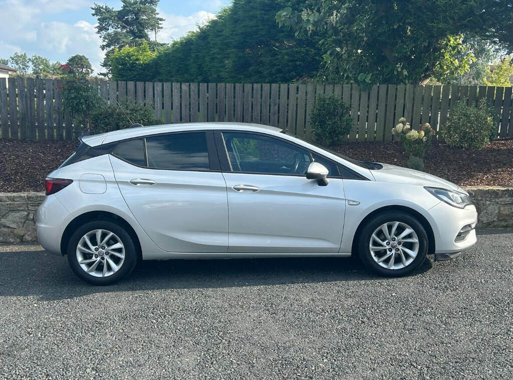 Vauxhall Astra 1.5 Turbo D 105 Business Edition Nav DV20LPX Silver #2
