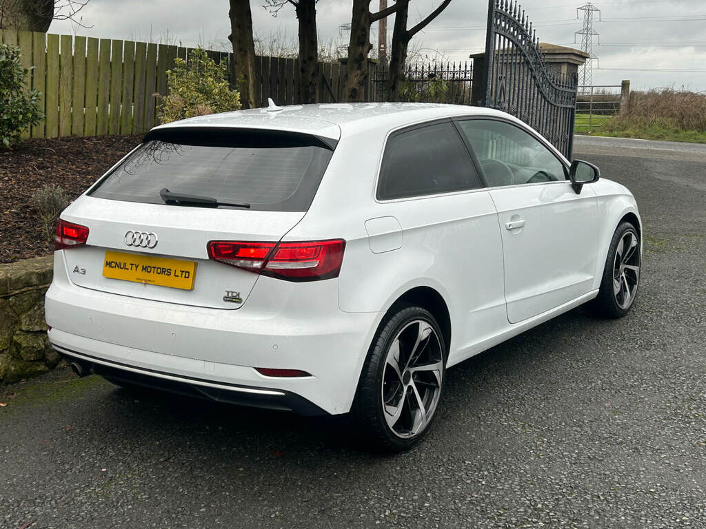 Audi A3 1.6 Tdi Sport EO66BNK White #3