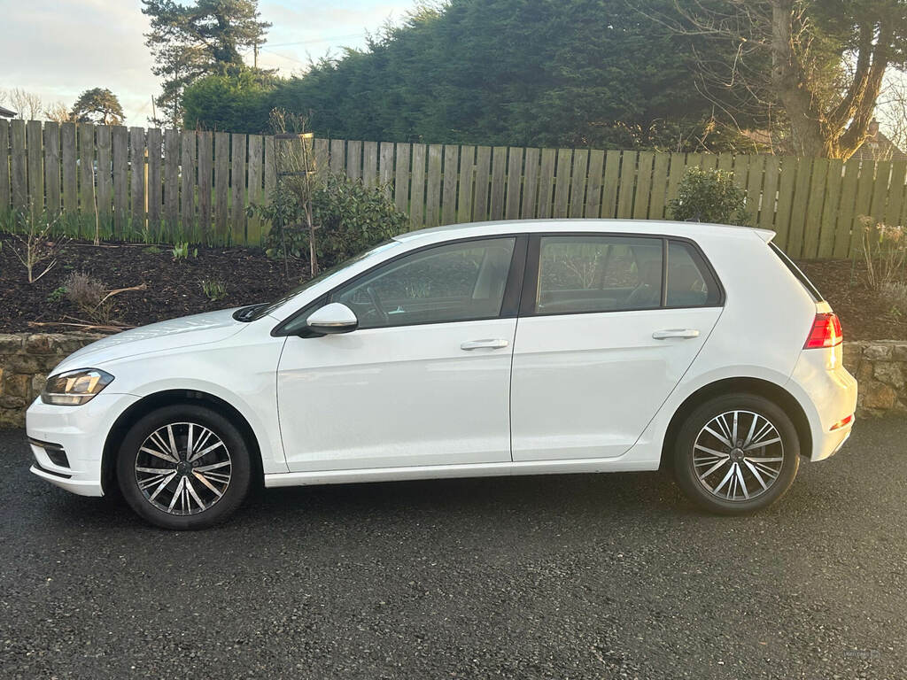 Volkswagen Golf 1.6 Tdi Se Nav GC18OYR White #5
