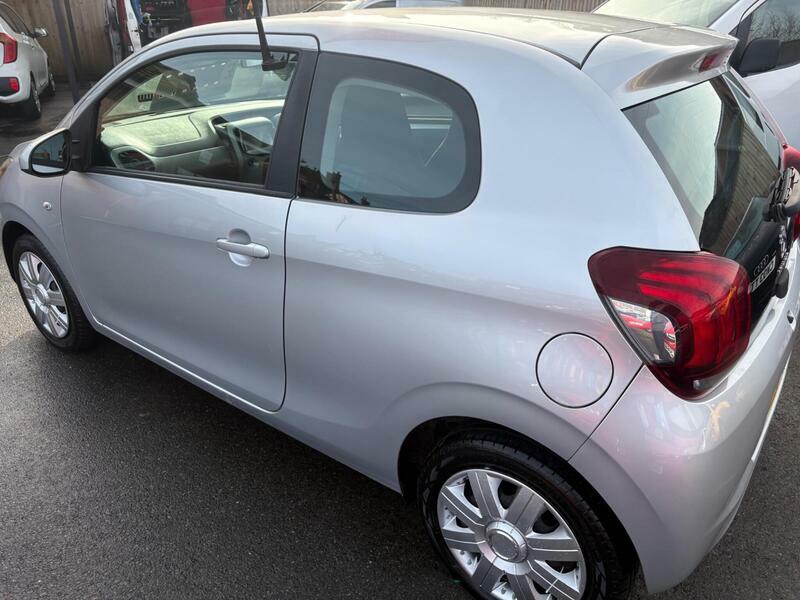 Peugeot 108 1.0-Vti-active-euro-5-3dr-euro-5 FY64RYA Silver #6