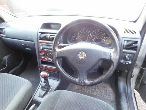 Vauxhall Astra 1.6I 16V Silver #8