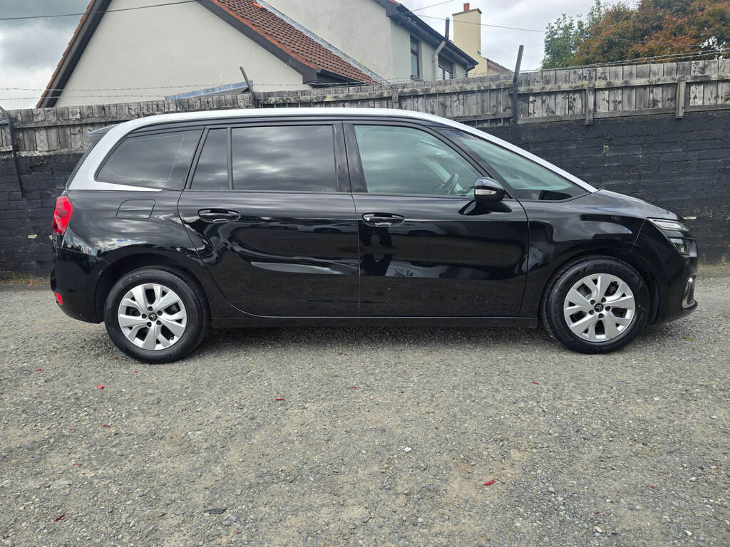 Citroen Grand C4 SpaceTourer 1.5 Bluehdi 130 Touch Plus Black #2