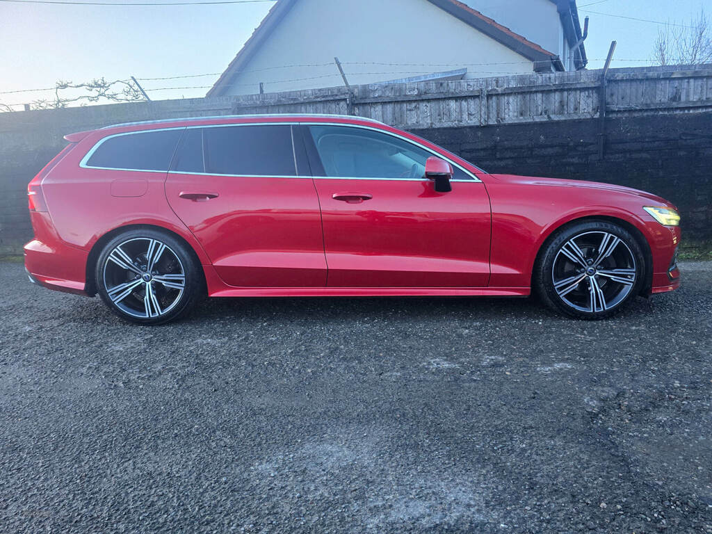 Volvo V60 2.0 D4 190 Inscription NGZ8964 Red #2