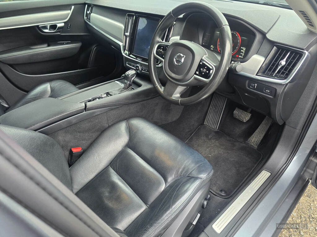 Volvo S90 2.0 D4 Momentum Geartronic AV18OAN Grey #4