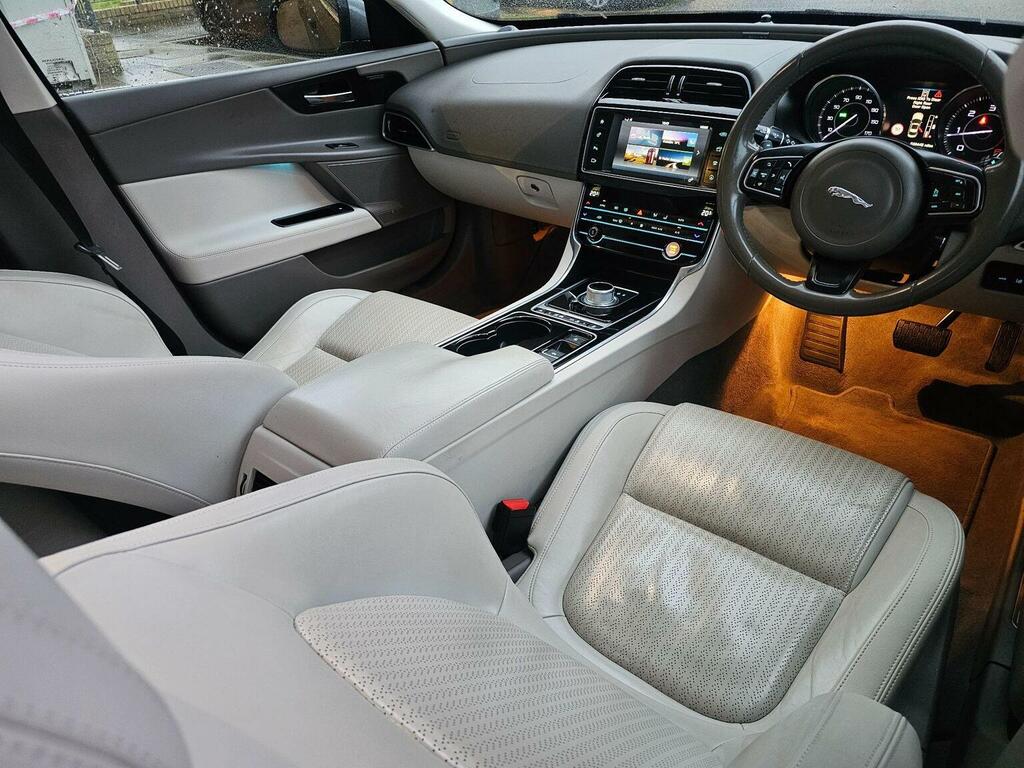 Jaguar XE 2.0D Portfolio Euro 6 Ss 201616 Grey #6