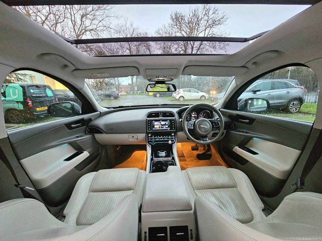 Jaguar XE 2.0D Portfolio Euro 6 Ss 201616 Grey #4