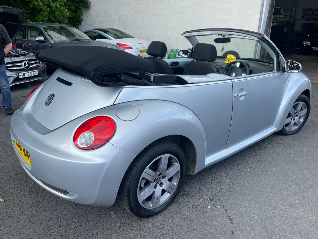 Volkswagen Beetle 1.6 Cabriolet Euro 4 102 Ps Silver #5