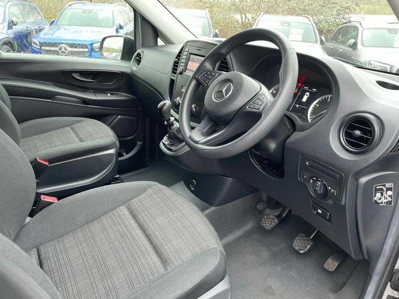 Mercedes-Benz Vito 2.1 114 Cdi Bluetec Pro Tourer Rwd L1 Euro 6 S S Silver #4