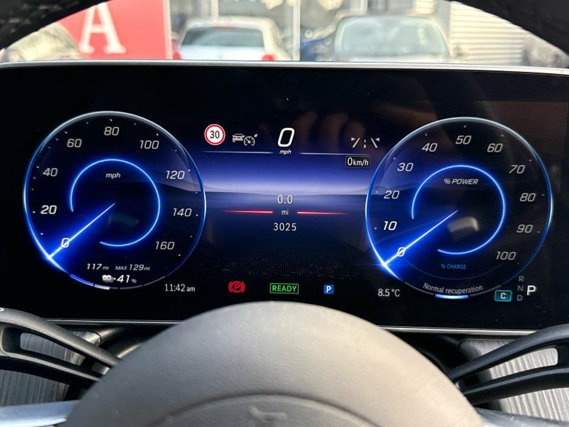 Mercedes-Benz EQE Suv KM24VKT White #6