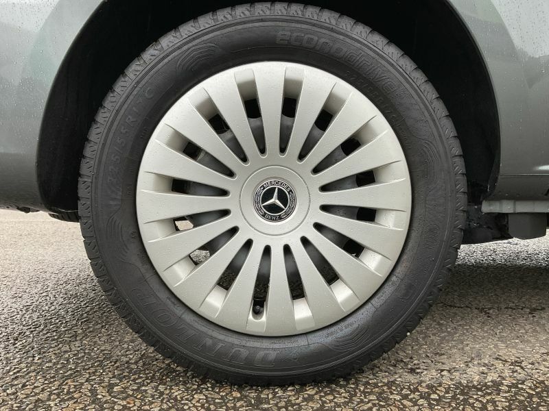 Mercedes-Benz eVito 116 E 66Kwh Progressive Fwd L2 6Dr Lwb WF25AOA Grey #4