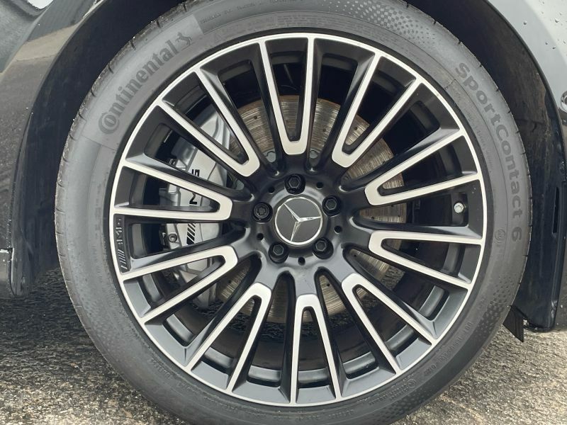 Mercedes-Benz E Class Estate KX25UBJ Black #4