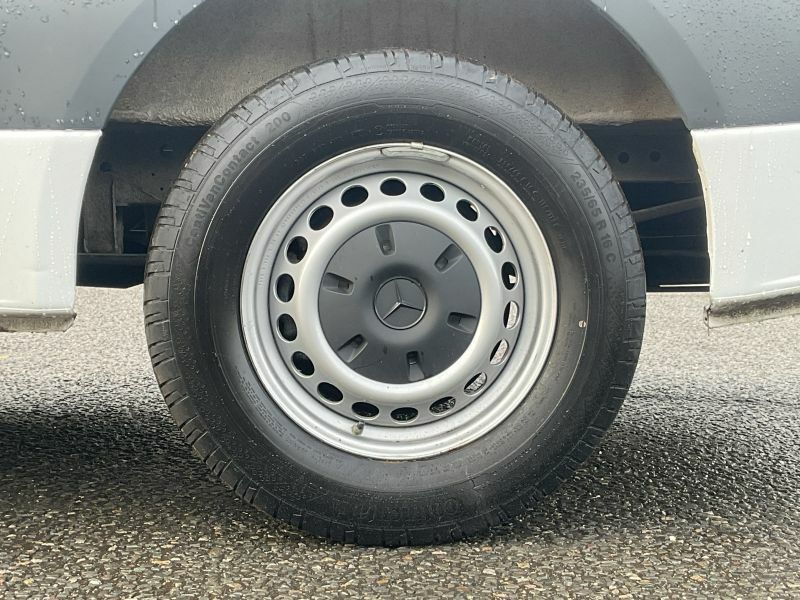 Mercedes-Benz Sprinter 2.0 315 Cdi Pro G-tronic Rwd L2 H2 Euro 6 S S KR25LHF White #4