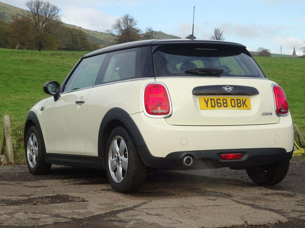 Mini Hatch 1.5 Cooper Euro 6 Ss YD68OBK White #3