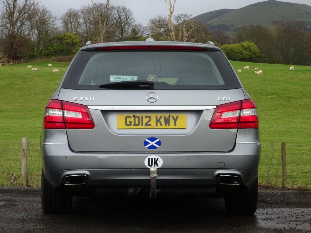 Mercedes-Benz E Class 2.1 E250 Cdi Blueefficiency Avantgarde Tiptronic E GD12KWY Silver #4