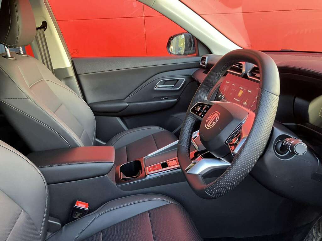 MG ZS Hat 1.5 Hybrid Trophy Au IMZ9575 Black #5