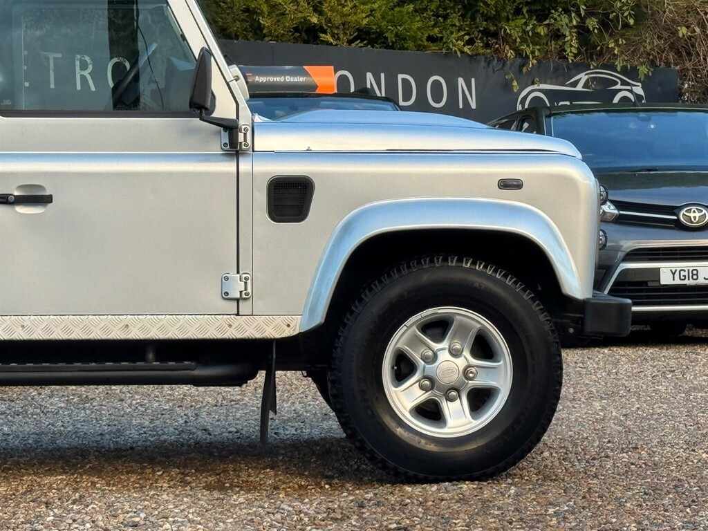 Land Rover Defender 110 2.2 Tdci County Station Wagon 4Wd Mwb Euro 5 PK15JYL Silver #4