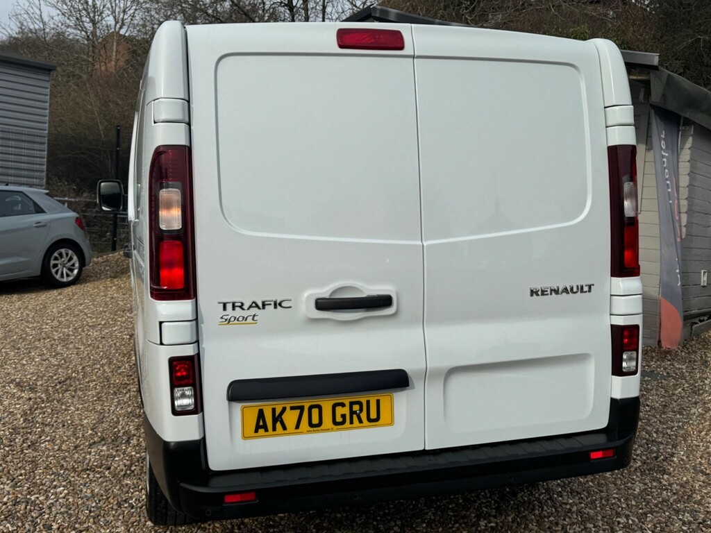 Renault Trafic 2.0 Dci Energy 28 Sport Swb Standard Roof Euro 6 AK70GRU White #5