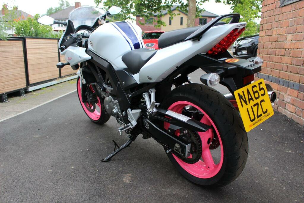Suzuki  Petrol White #4