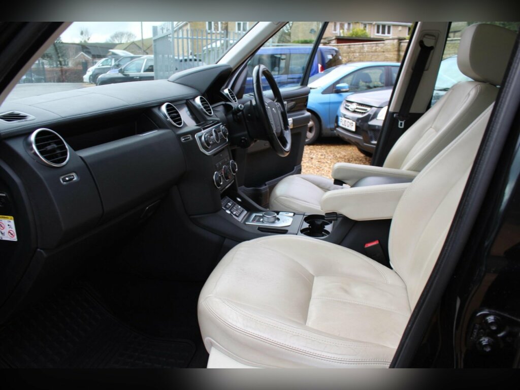 Land Rover Discovery 4 3.0 Sd V6 Hse Luxury 4Wd Euro 5 Ss CP64VOD Black #4