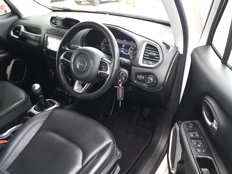 Jeep Renegade M-jet Limited White #6