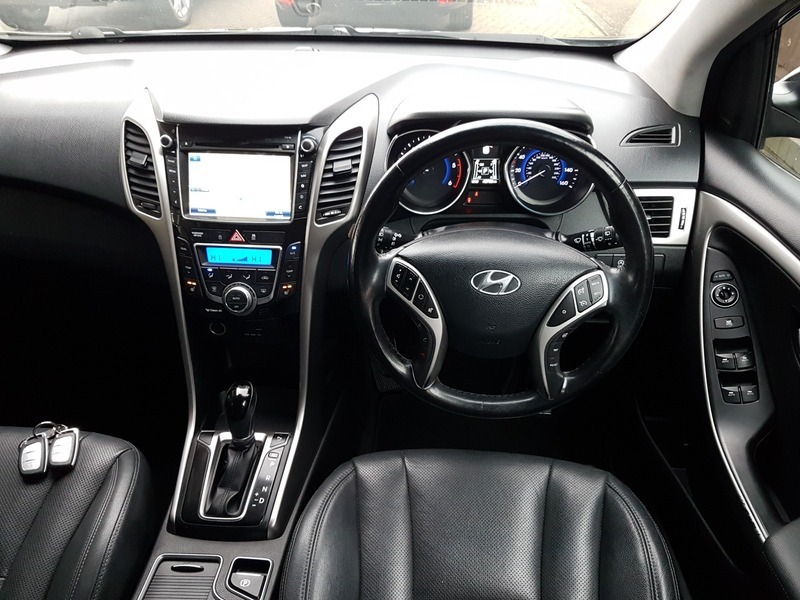 Hyundai I30 Crdi Premium Blue Drive Black #4