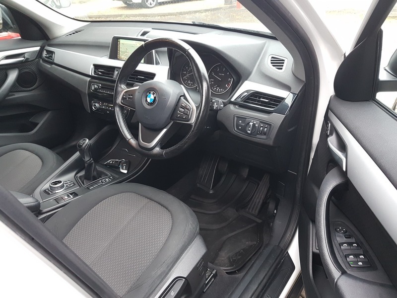BMW X1 Sdrive18d Se MC66KPE White #2