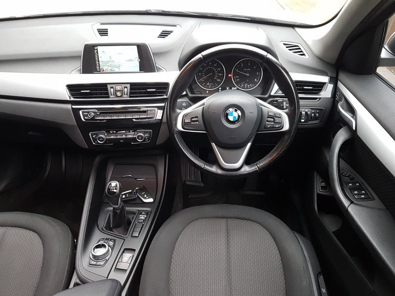 BMW X1 Sdrive18d Se MC66KPE White #4